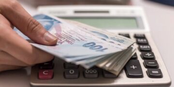 Benzeri Bir Tedbir Kamu Çalışanlarının Ücretleriyle İlgili de Hayata Geçirilmelidir.