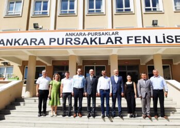 Fedakâr Gayretleriyle Başarının Gerçek Mimarı Olan Öğretmenlerimizi Yürekten Kutluyorum.