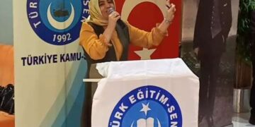 Merkez Kadın Komisyonu Genel Koordinatörümüz Serap Gül Erzurum’da İstişarelerde Bulundu.