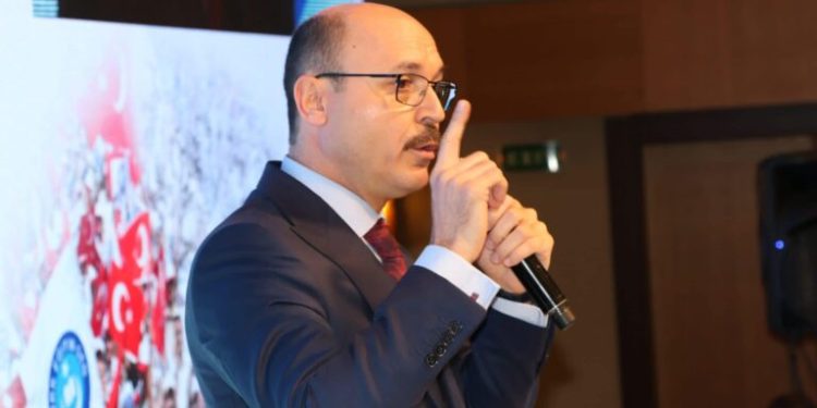 ÜNİVERSİTE YÖNETİCİSİ Mİ YOKSA SENDİKACI MISINIZ?