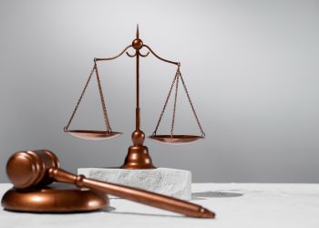 MÜLAKAT MAĞDURİYETİNDE YÜRÜTMEYİ DURDURMA KARARLARI GELMEYE DEVAM EDİYOR